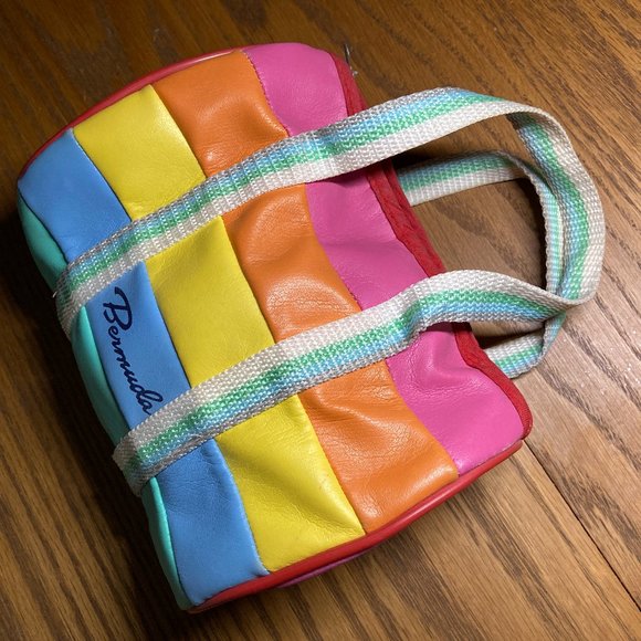 Bermuda Pouch - Picture 10 of 11